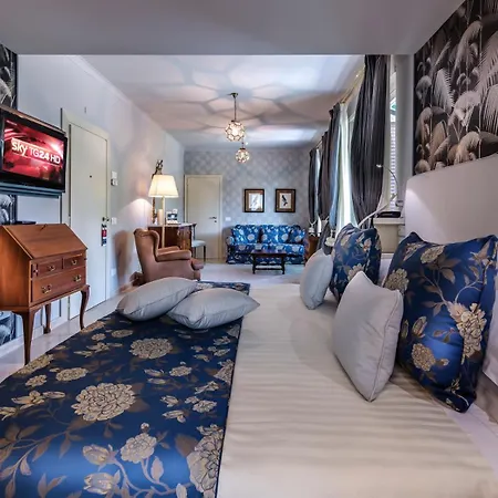 Hotel Augustus &