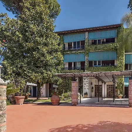 Augustus Hotel&resort Hotel
