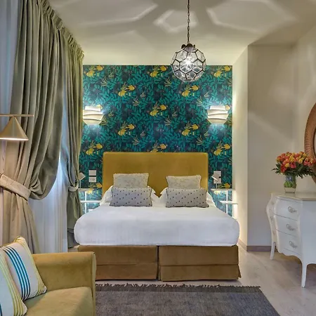 Augustus Hotel&resort Hotel